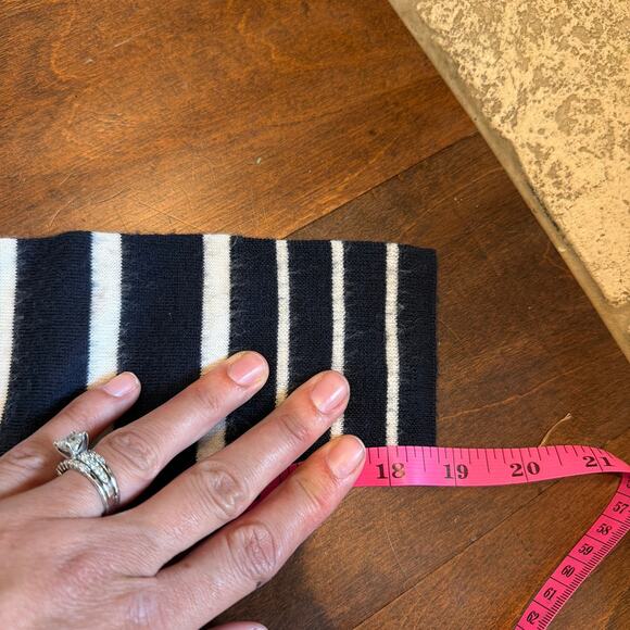 Banana Republic Merino Wool Cardigan Sweater Navy Blue Striped Size Medium - Picture 6 of 7